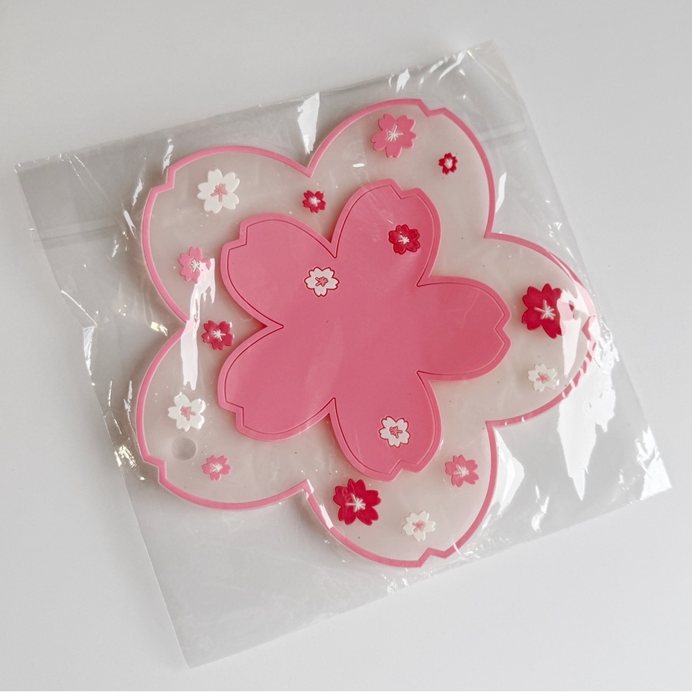 NWT Large Silicone Sakura Flower Kawaii Coaster
